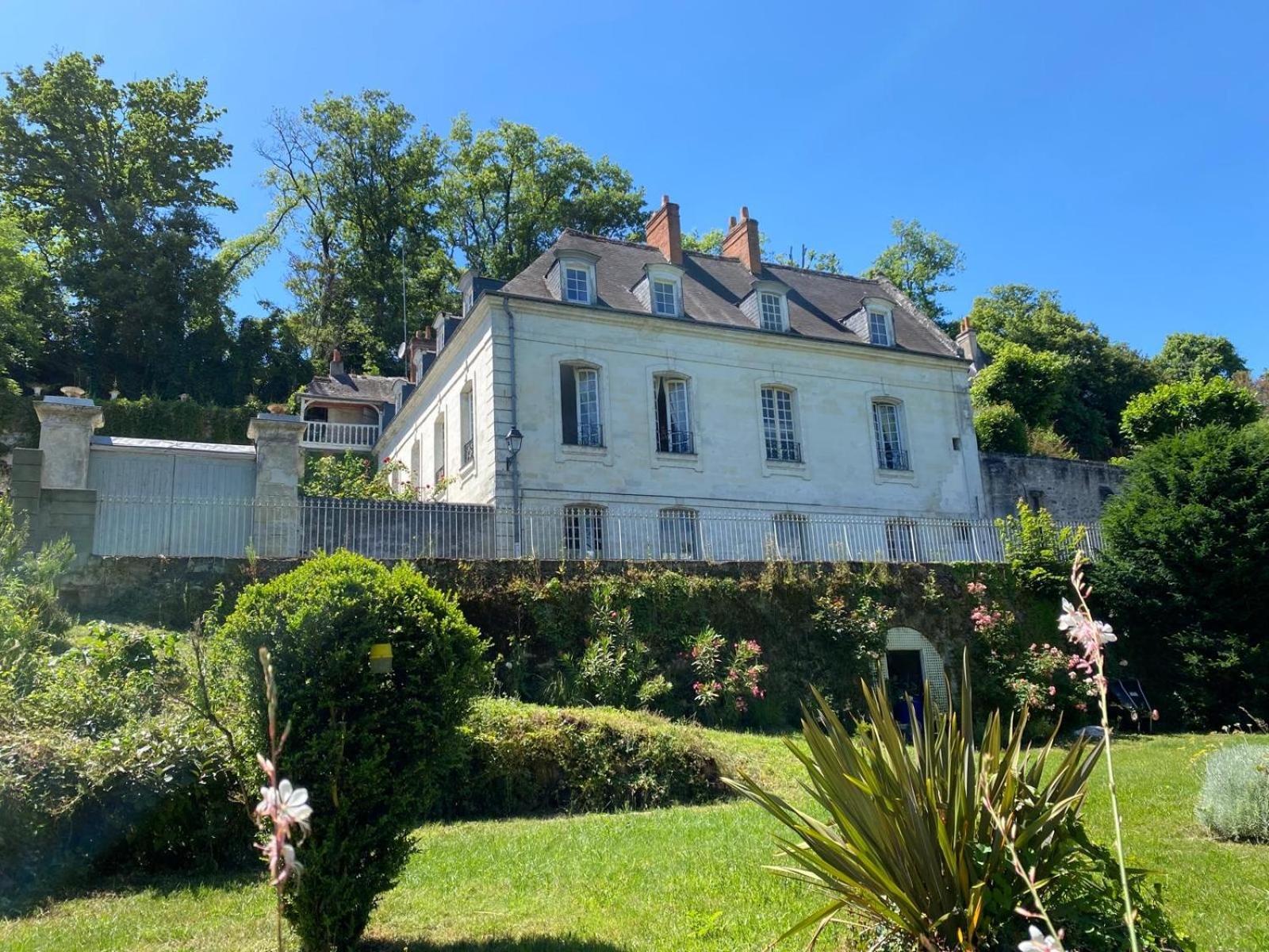 Hotel Le Grand Vaudon Rochecorbon Exterior foto